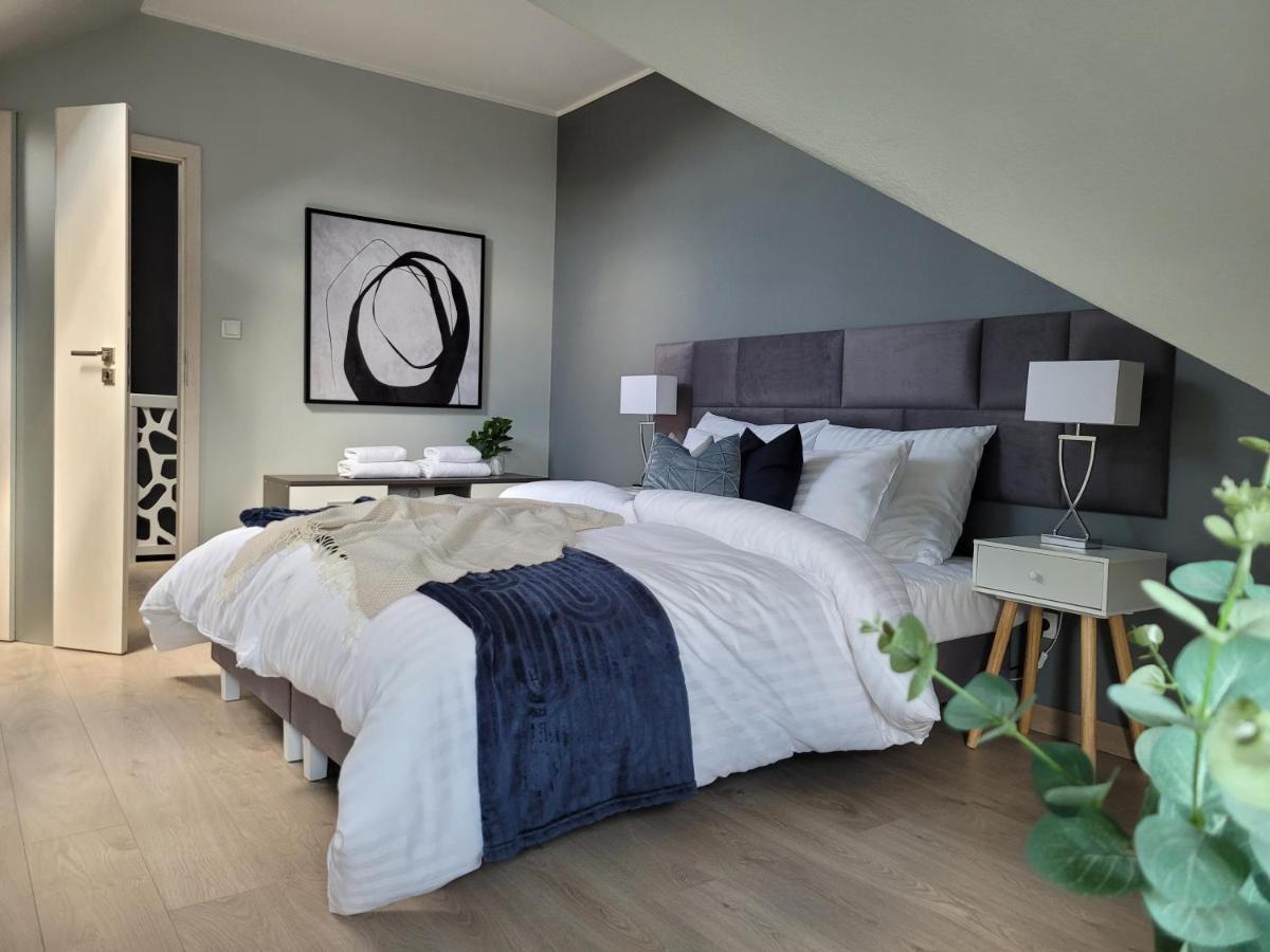 Apartament Penthouse Z Widokiem Na Sniezke I Prywatnym Parkingiem - By Spaceapart Jelení Hora Exteriér fotografie