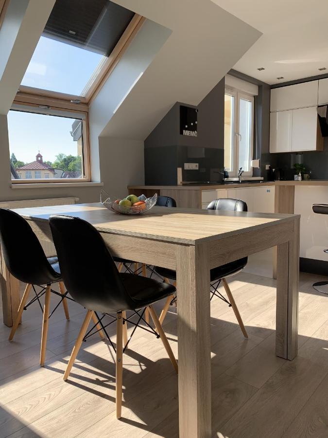 Apartament Penthouse Z Widokiem Na Sniezke I Prywatnym Parkingiem - By Spaceapart Jelení Hora Exteriér fotografie