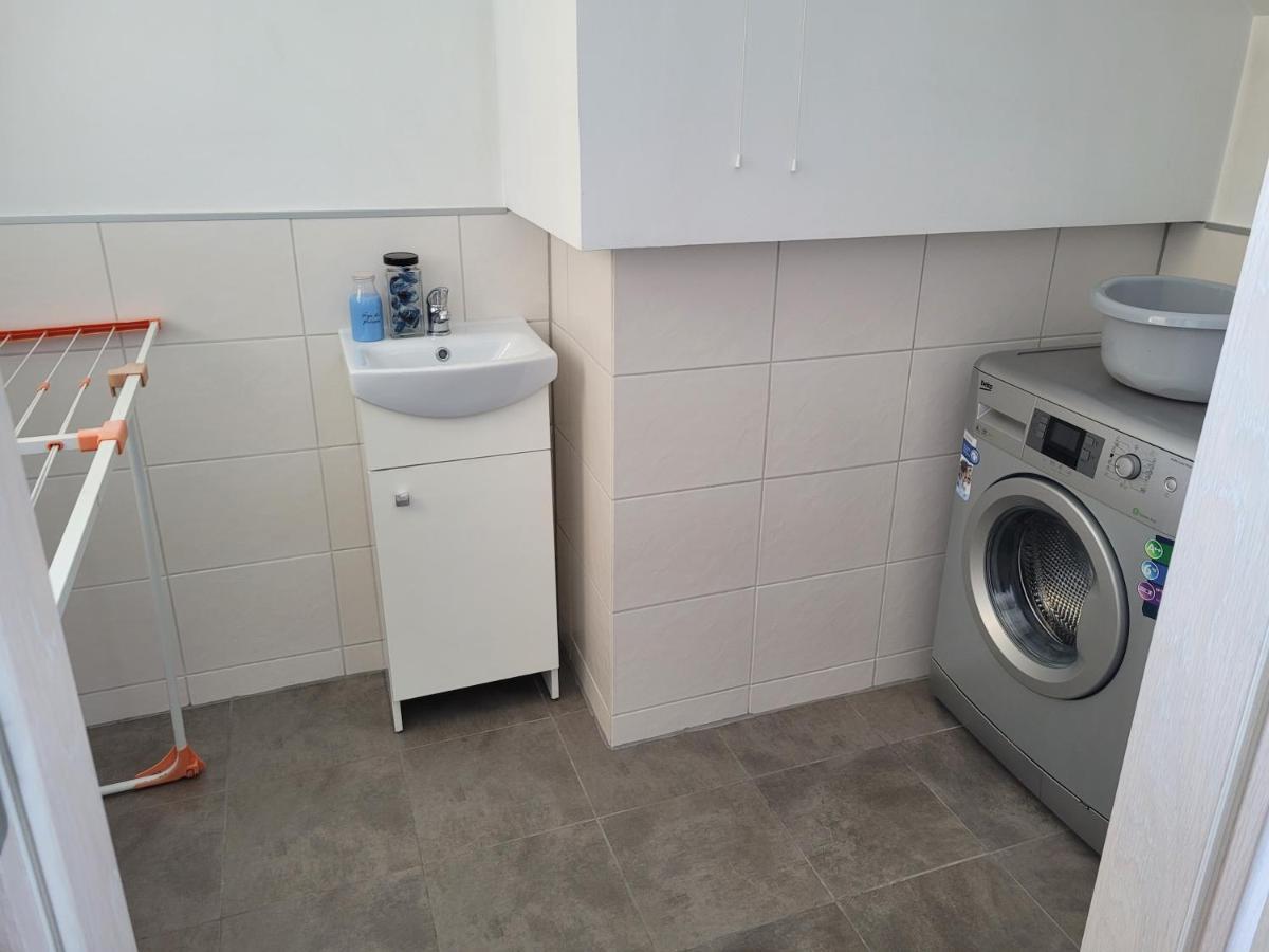 Apartament Penthouse Z Widokiem Na Sniezke I Prywatnym Parkingiem - By Spaceapart Jelení Hora Exteriér fotografie