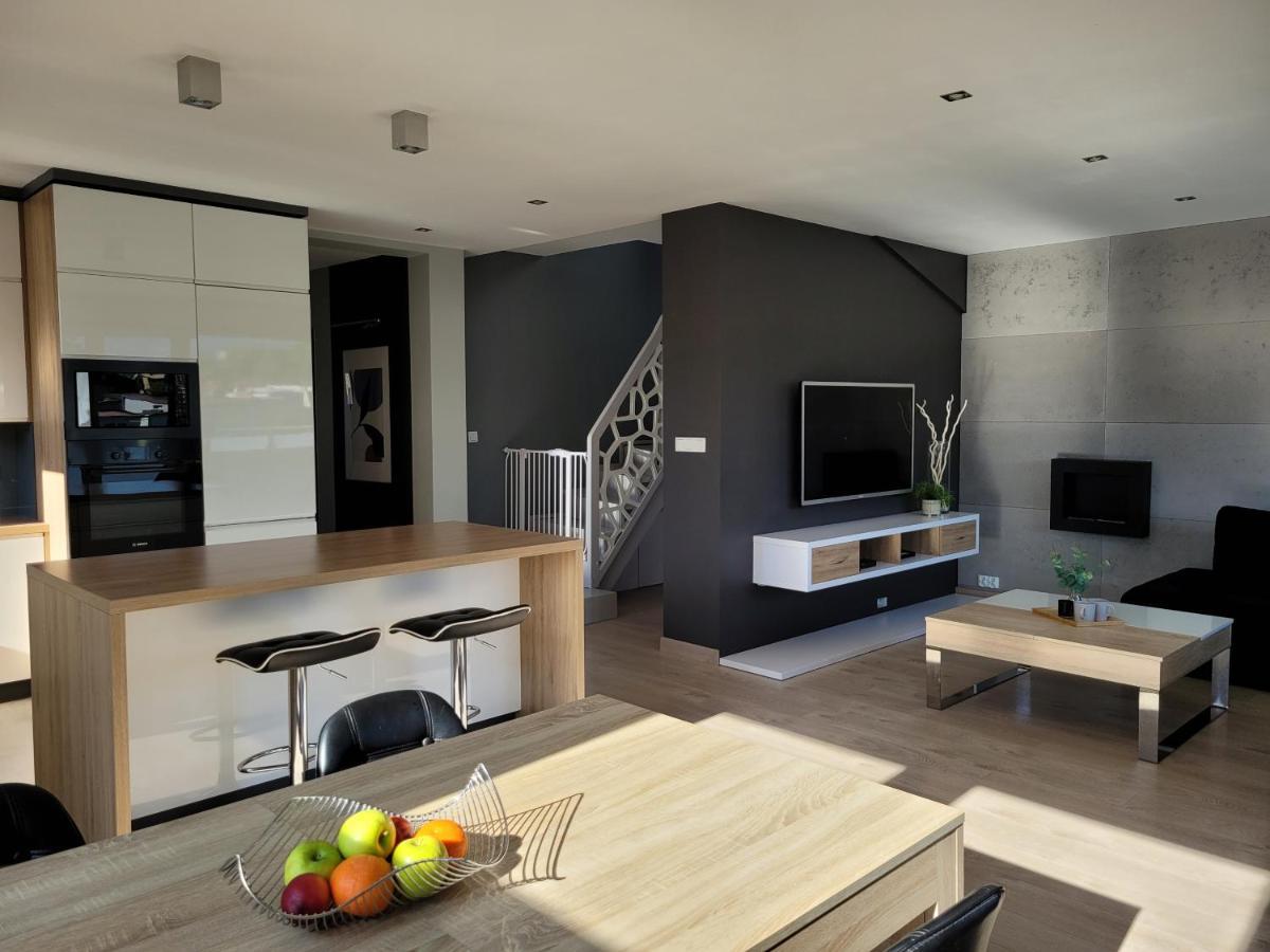 Apartament Penthouse Z Widokiem Na Sniezke I Prywatnym Parkingiem - By Spaceapart Jelení Hora Exteriér fotografie